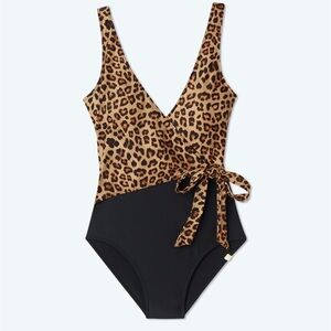 NWT summersalt Leopard Perfect Wrap One-Piece in size 8